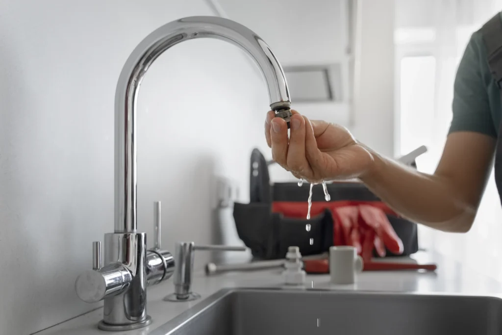 Réparer un robinet qui fuit